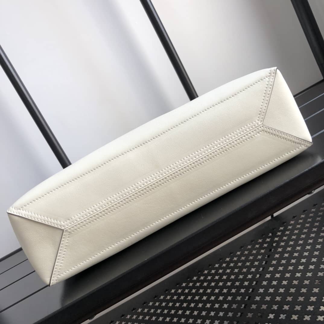 Gvc*1 Medium With Double G Tote Replica White 649577