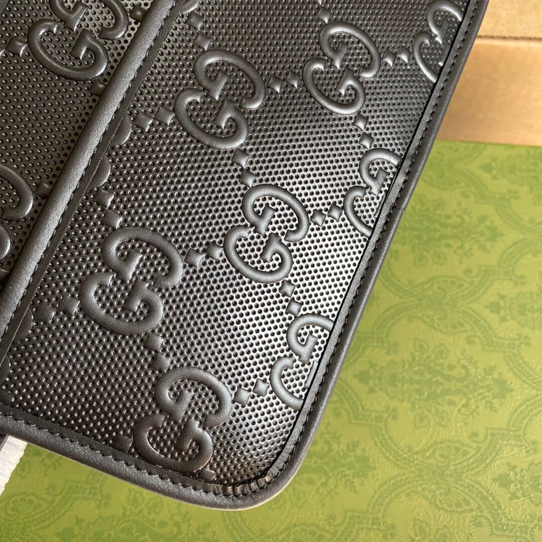 Gvc*1 GG Embossed Cosmetic Case Replica 627470