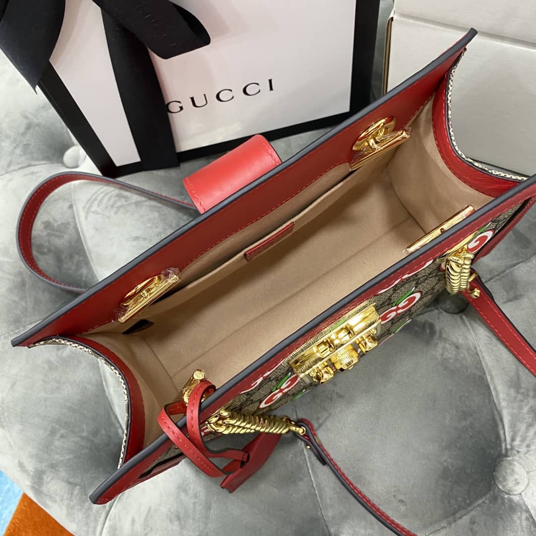 Gvc*1 Padlock Small GG Svp*me Canvas Shoulder Bag Replica Red 498156