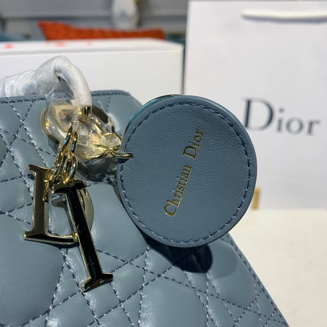 Chr1st1an D10r Lady D10r 20CM Replica Bag