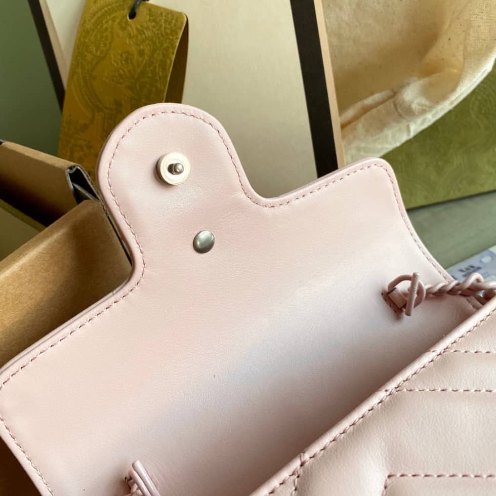 Gvc*1 GG Marmont Quilting S*per Mini 476433 Replica Crossbody Bag