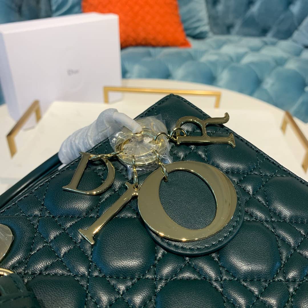 Chr1st1an D10r Lady D10r 20CM Replica Bag