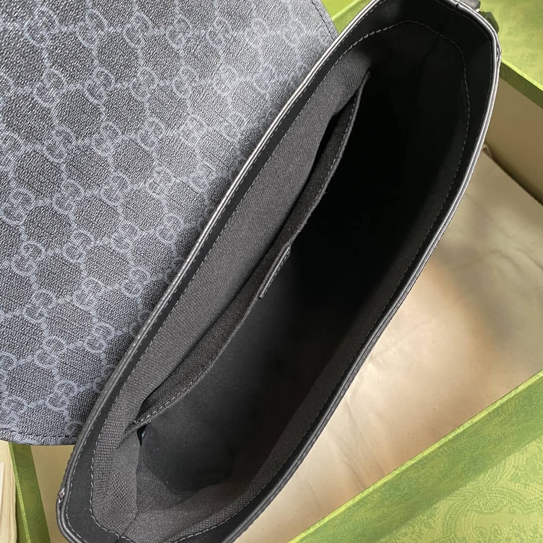 Gvc*1 Mens GG Svp*me Canvas Messenger Bag Black Replica 658542