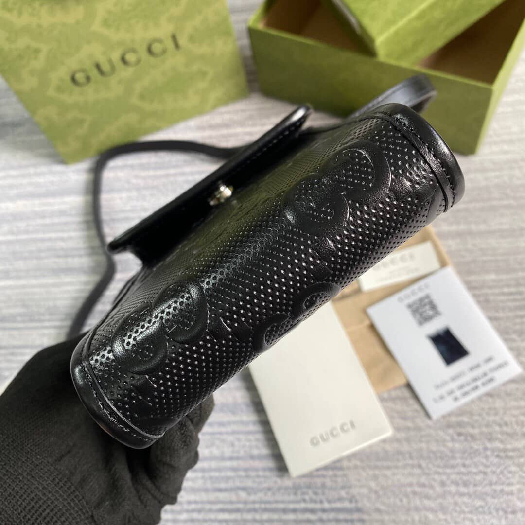 Gvc*1 GG Embossed Leather Mini Messenger Bag Replica White 625571