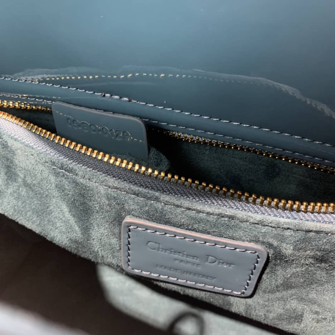 Chr1st1an D10r Lady D10r 24CM Replica Bag