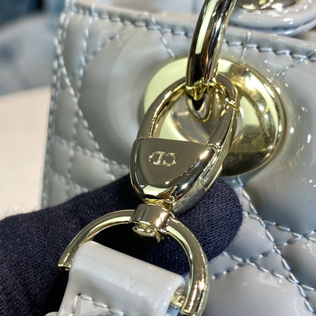 Chr1st1an D10r Lady D10r 24CM Replica Bag