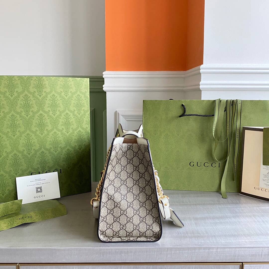 Gvc*1 Padlock Medium GG Svp*me Shoulder Bag Replica Gray White 479197