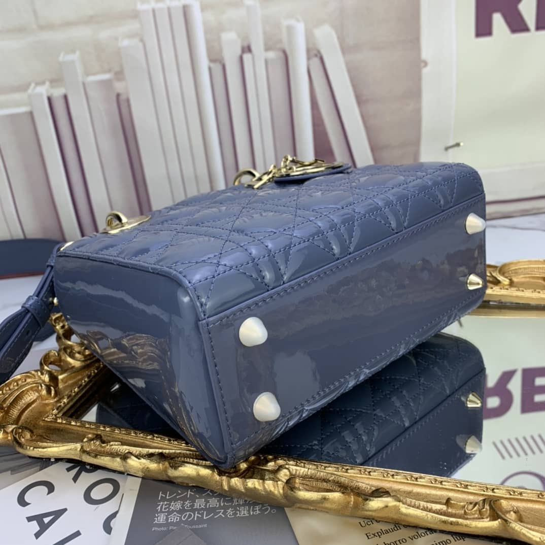 Chr1st1an D10r Lady D10r 20CM Replica Bag