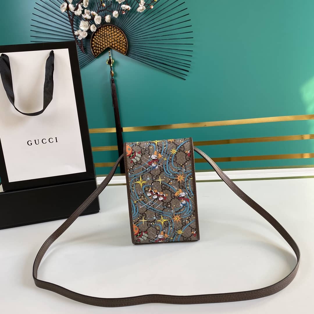 Gvc*1 x Disney Donald Duck Mini Bag Replica 647927