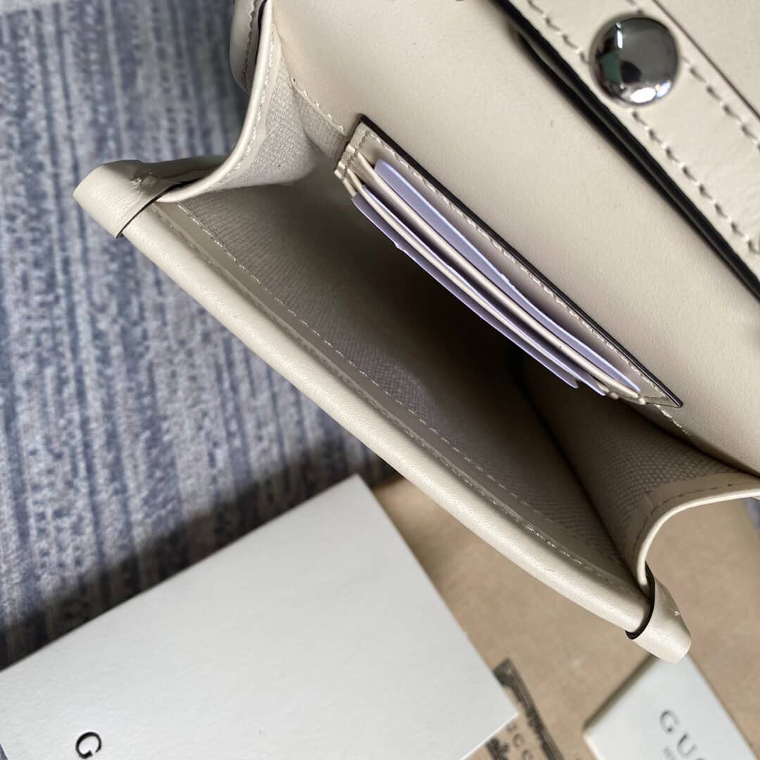 Gvc*1 GG Embossed Leather Mini Messenger Bag Replica White 625571