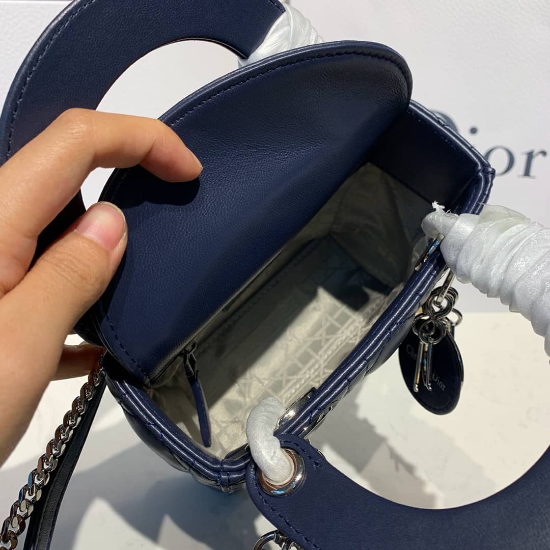 Chr1st1an D10r Lady D10r 17CM Replica Bag