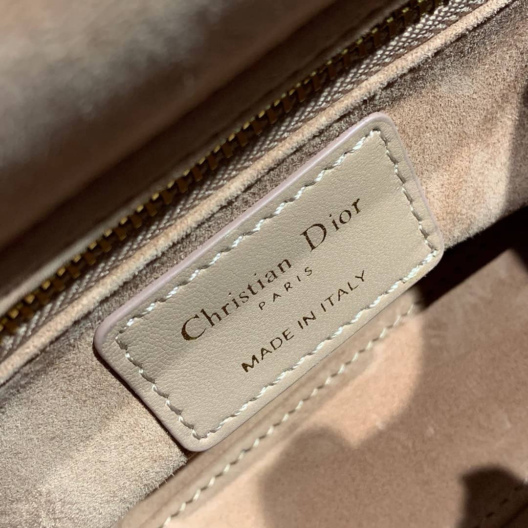 Chr1st1an D10r Lady D10r 17CM Replica Bag