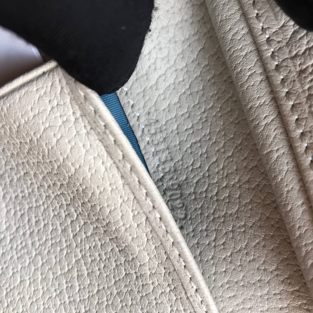 Gvc*1 Padlock Bee Star Print Calfskin Wallet Replica 453155