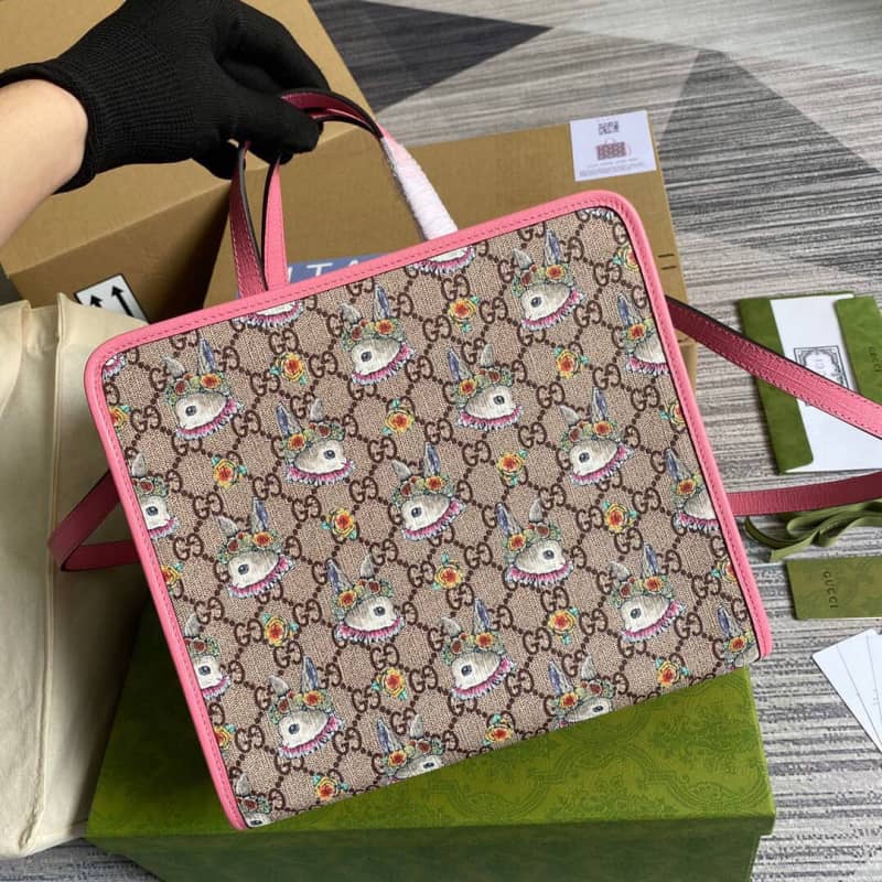 Gvc*1 Svp*me Canvas Children Yuko Higuchi Tote Replica Pink 630542