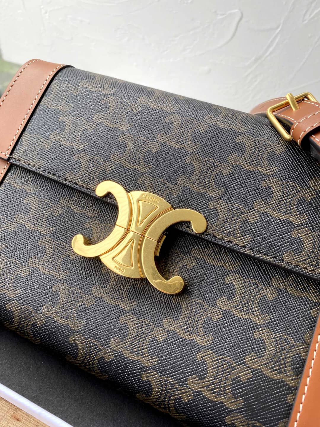 Ce1i*e Triomphe Bag Dupe Calf Leather Shoulder Strap Triomphe Replica Bag