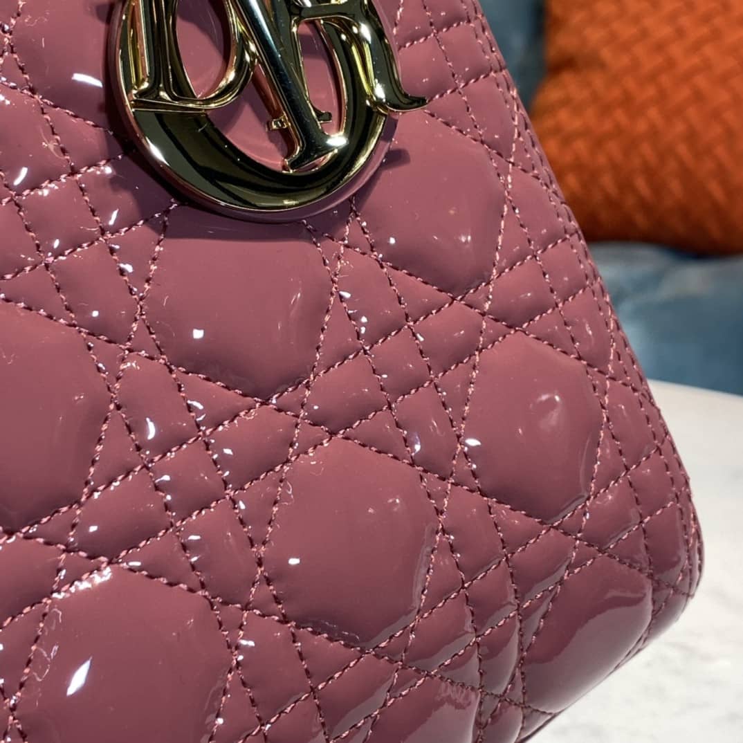 Chr1st1an D10r Lady D10r 24CM Replica Bag