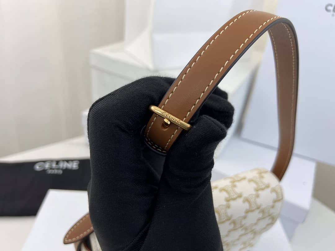 Ce1i*e Bag Dupe Triomphe Teen 20CM