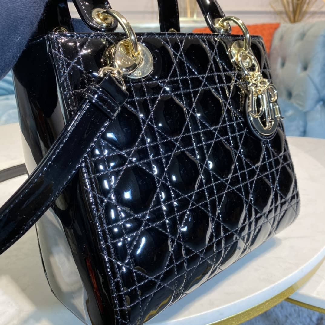 Chr1st1an D10r Lady D10r 24CM Replica Bag