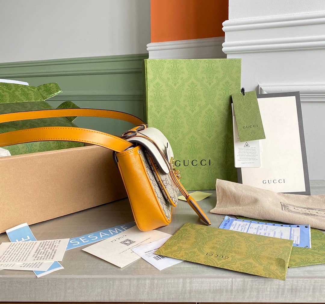 Gvc*1 Padlock Mini GG Svp*me Shoulder Bag Replica White 658487