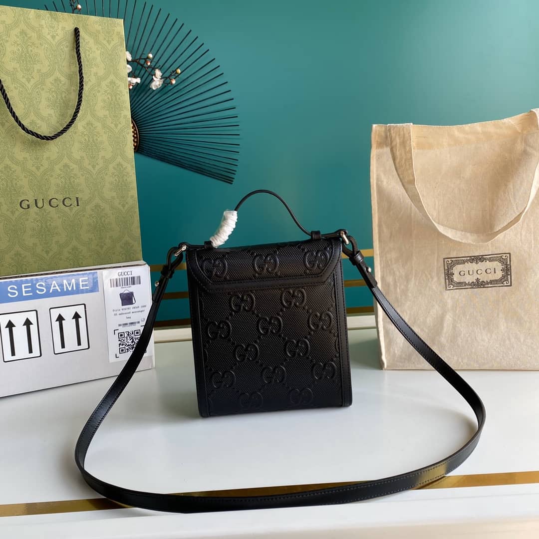 Gvc*1 GG Embossed Cosmetic Case Replica 627470