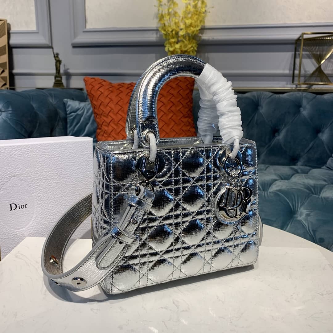 Chr1st1an D10r Lady D10r 20CM Replica Bag