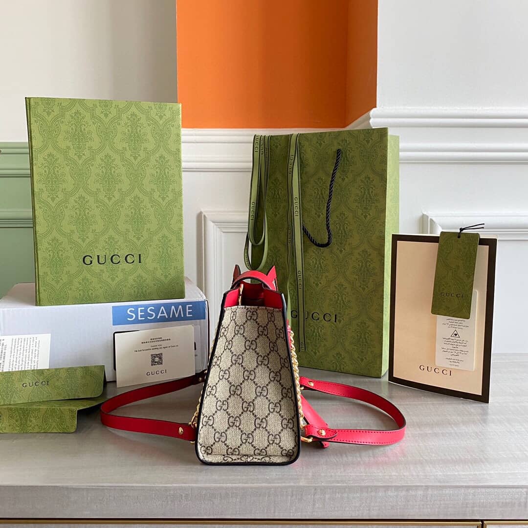 Gvc*1 Padlock Small GG Svp*me Canvas Shoulder Bag Replica Red 498156