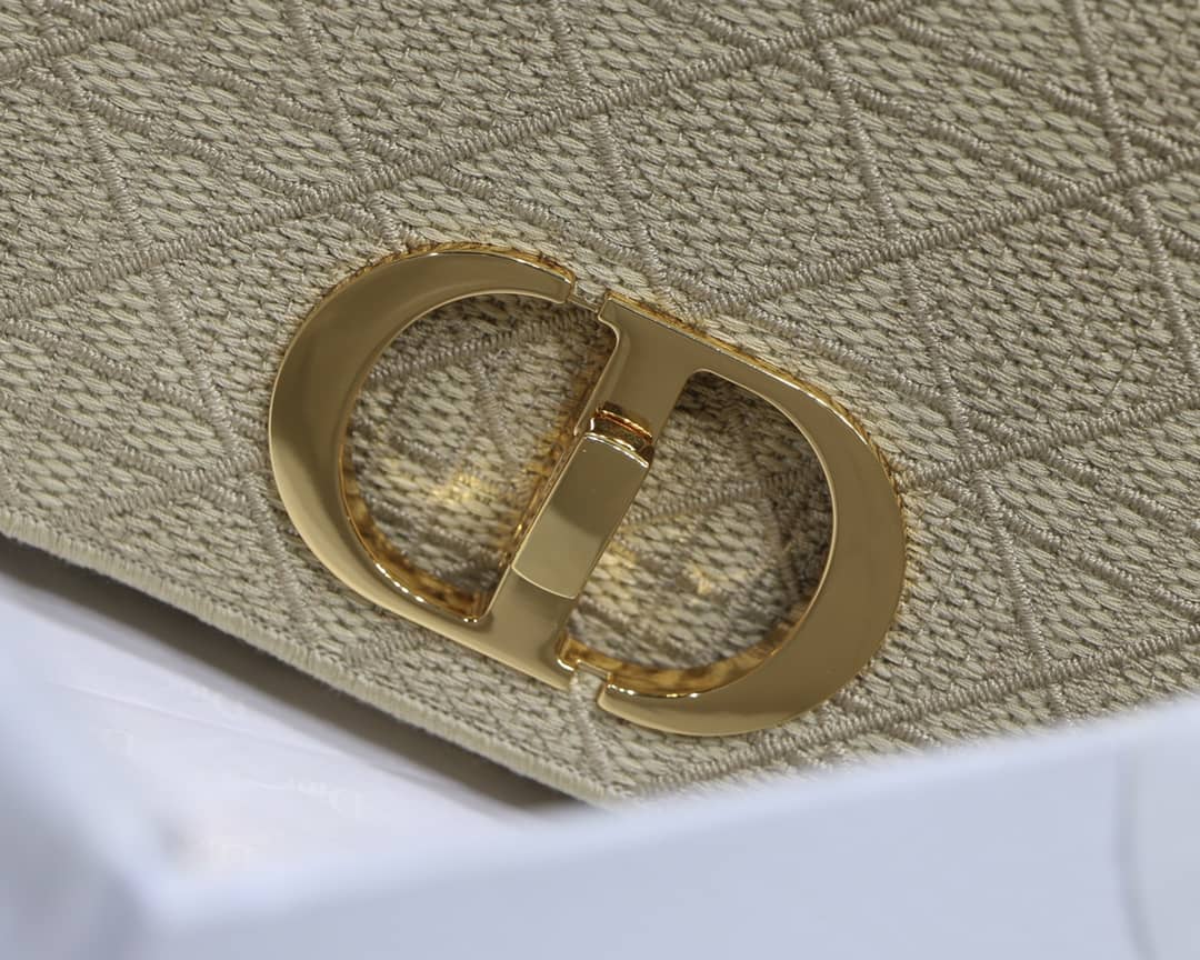 Chr1st1an D10r Caro Replica Bag