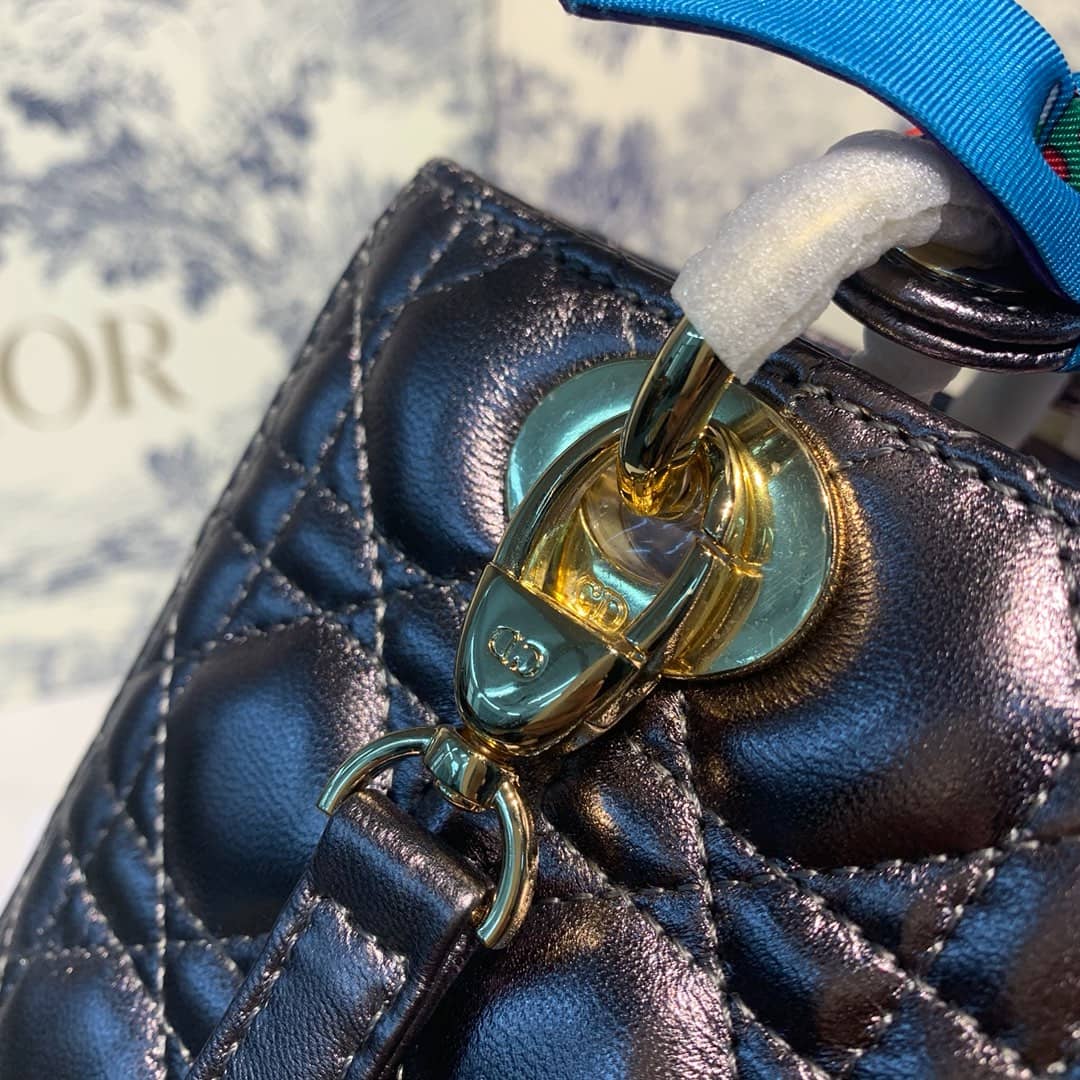 Chr1st1an D10r Lady D10r 24CM Replica Bag