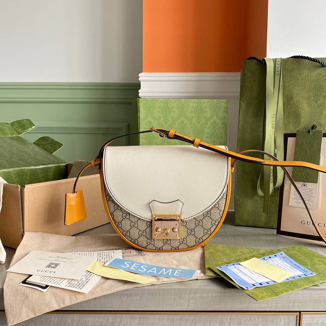 Gvc*1 Padlock Small Shoulder Bag Replica White 644524