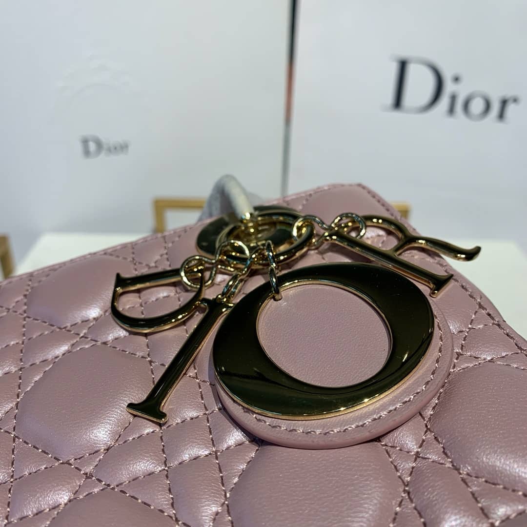 Chr1st1an D10r Lady D10r 20CM Replica Bag