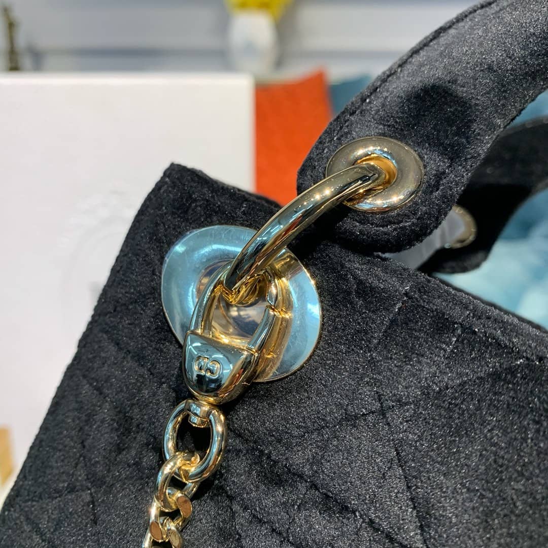 Chr1st1an D10r Lady D10r 17CM Replica Bag