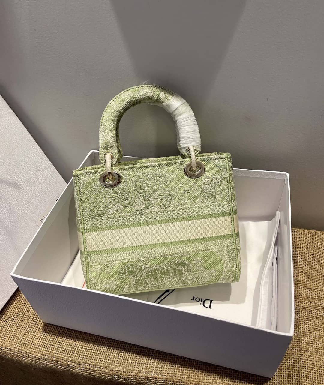Chr1st1an D10r Lady 24cm Replica Handbag