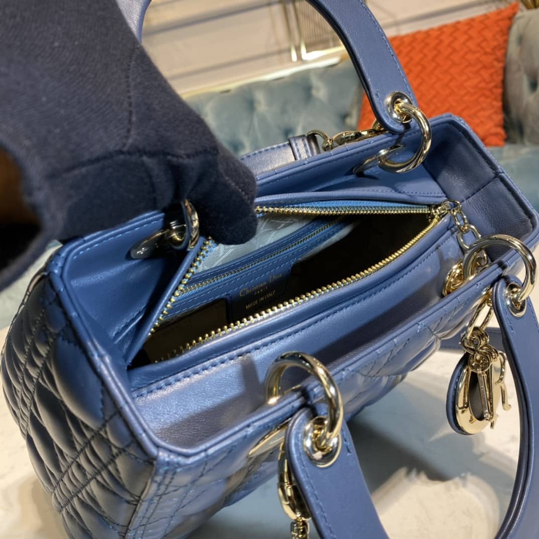 Chr1st1an D10r Lady D10r 24CM Replica Bag