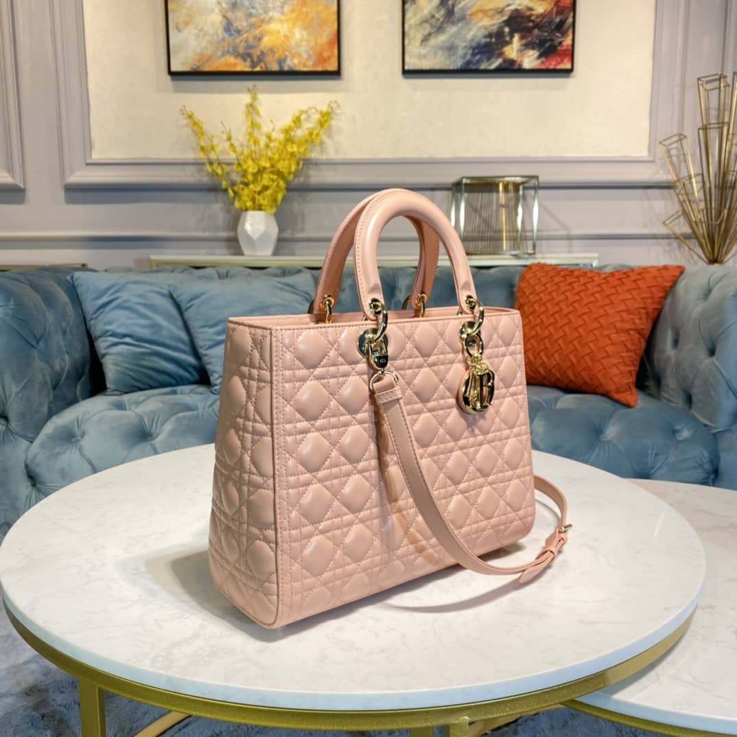 Chr1st1an D10r Lady D10r 32CM Replica Bag