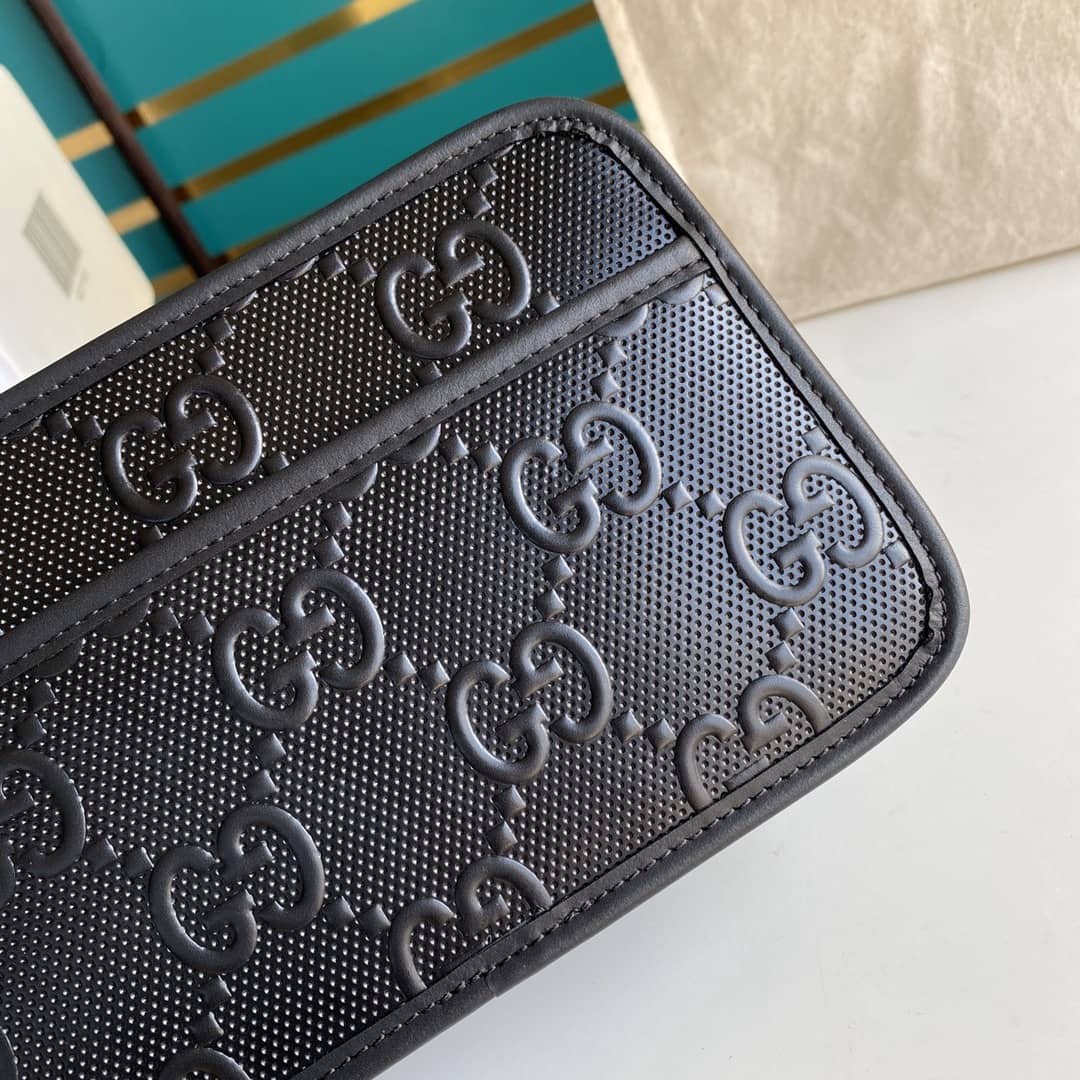 Gvc*1 GG Embossed Cosmetic Case Replica 627470