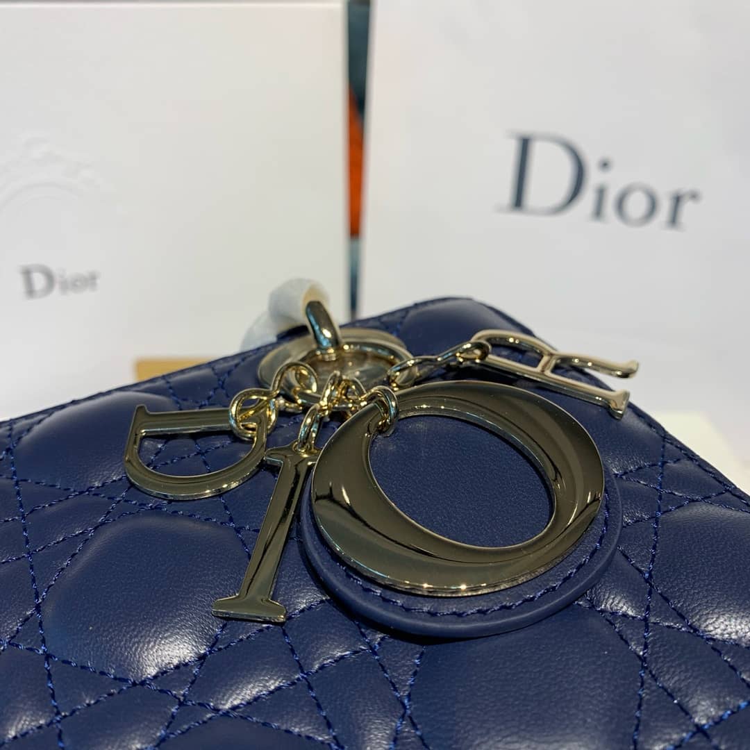 Chr1st1an D10r Lady D10r 20CM Replica Bag