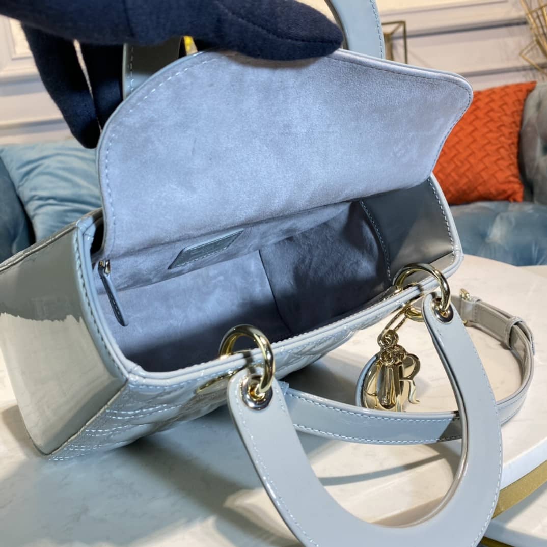 Chr1st1an D10r Lady D10r 24CM Replica Bag