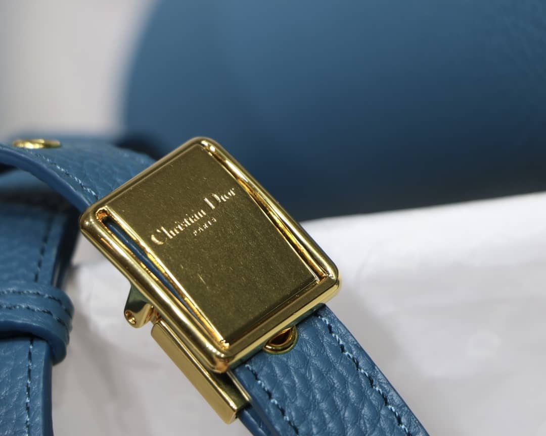 Cheap Chr1st1an D10r Bobby 22CM Replica Bag