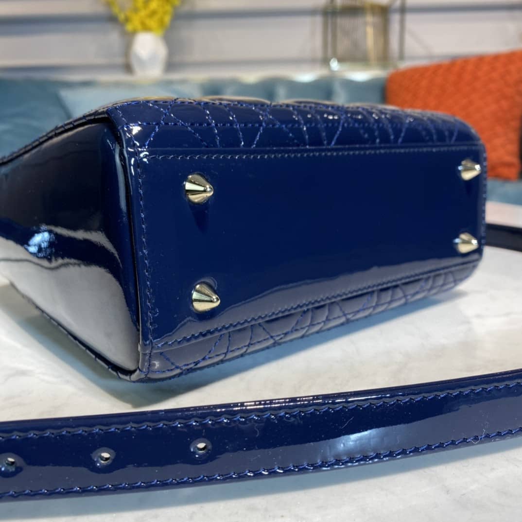 Chr1st1an D10r Lady D10r 20CM Replica Bag