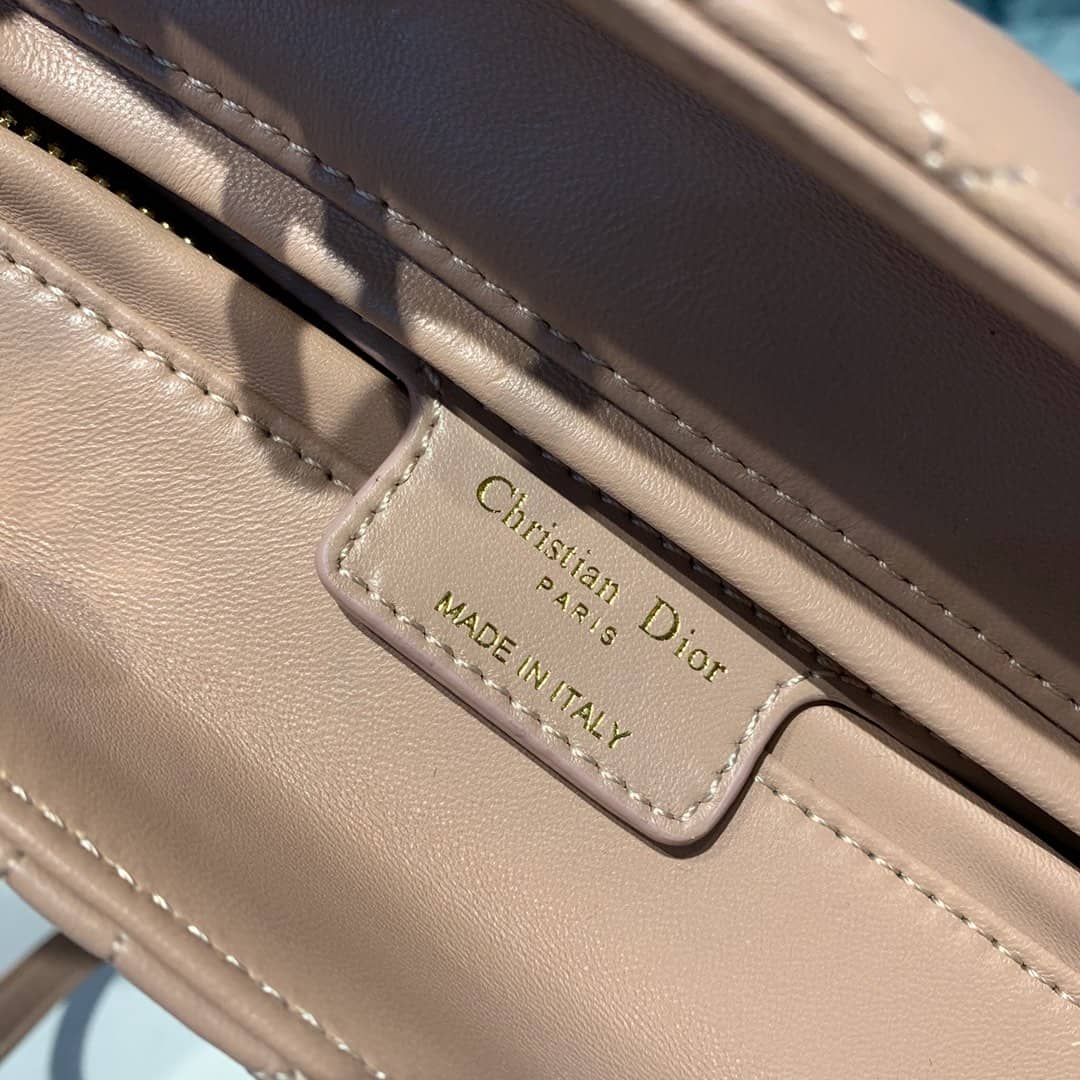 Chr1st1an D10r Lady D10r 24CM Replica Bag