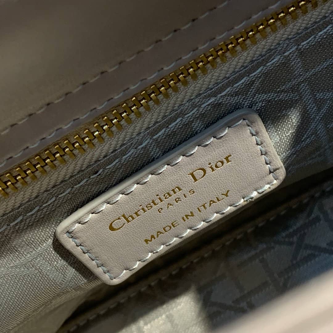 Chr1st1an D10r Lady D10r 20CM Replica Bag