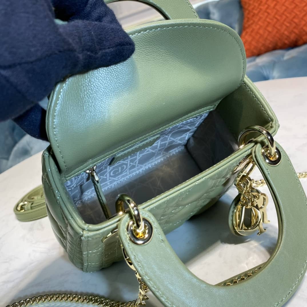 Chr1st1an D10r Lady D10r 17CM Replica Bag