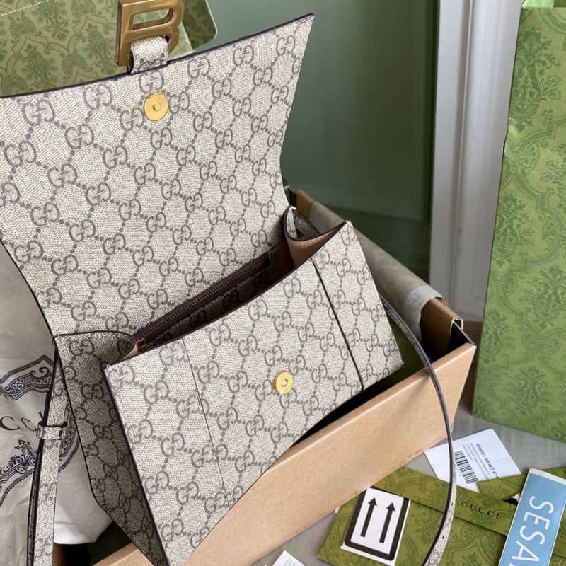 Gvc*1 Bag Dupes x Ba1en*iaga Small Hourglass Bag Replica 593546