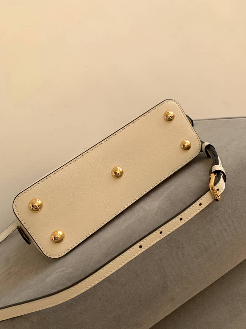 Gvc*1 Horsebit Bag Dupe 1955 Small GG Svp*me Grainy Leather Handle Bag Replica White 621220