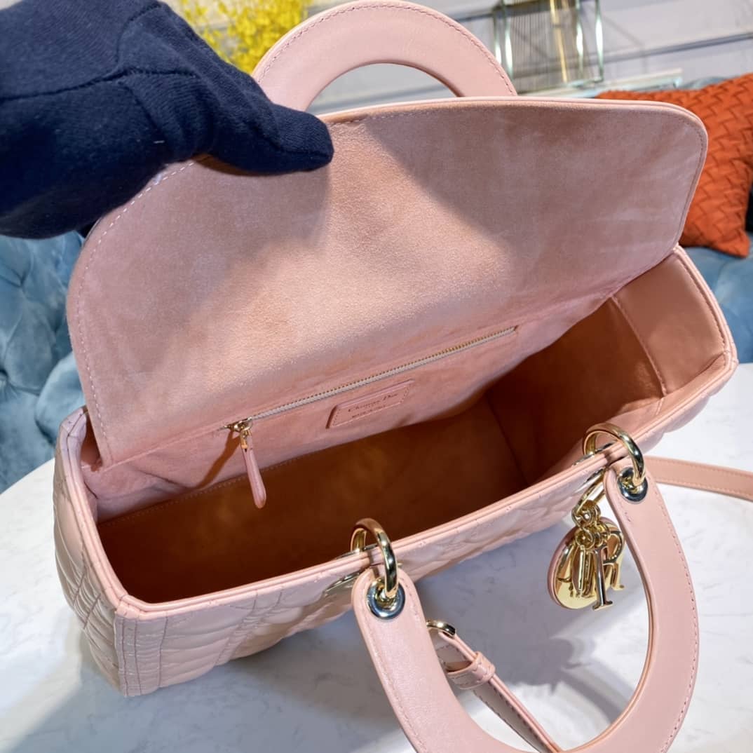 Chr1st1an D10r Lady D10r 32CM Replica Bag