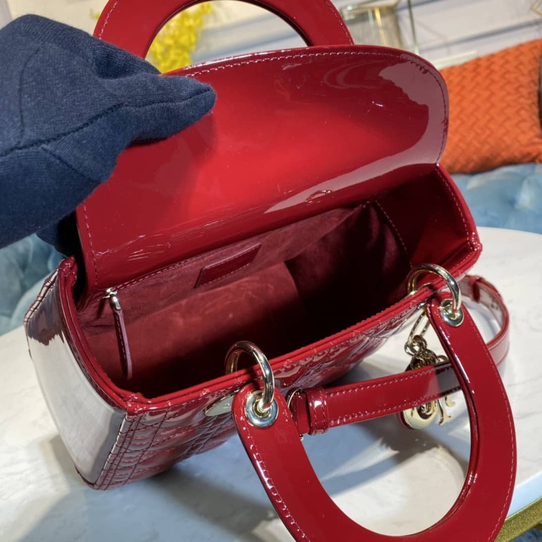 Chr1st1an D10r Lady D10r 24CM Replica Bag