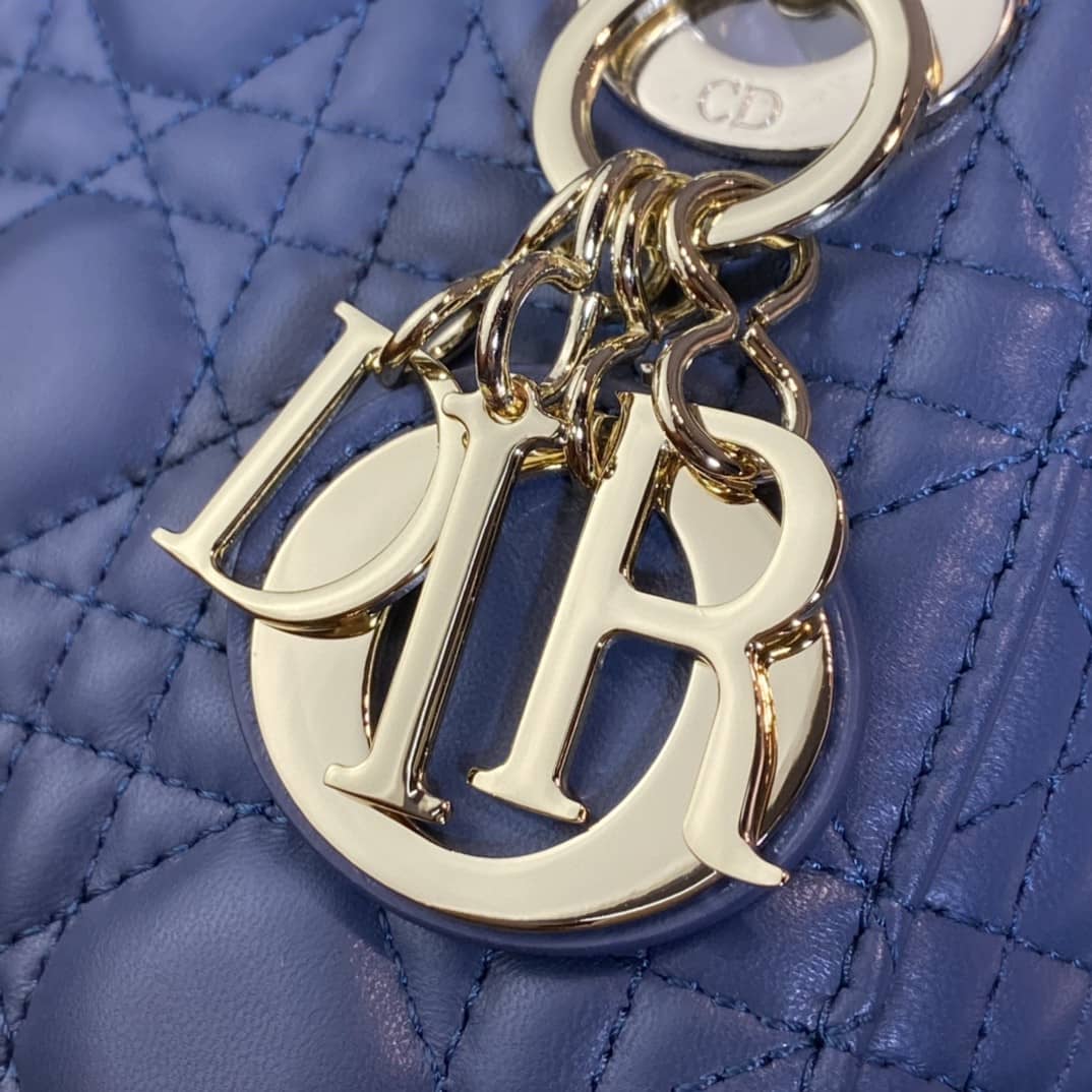 Chr1st1an D10r Lady D10r 17CM Replica Bag