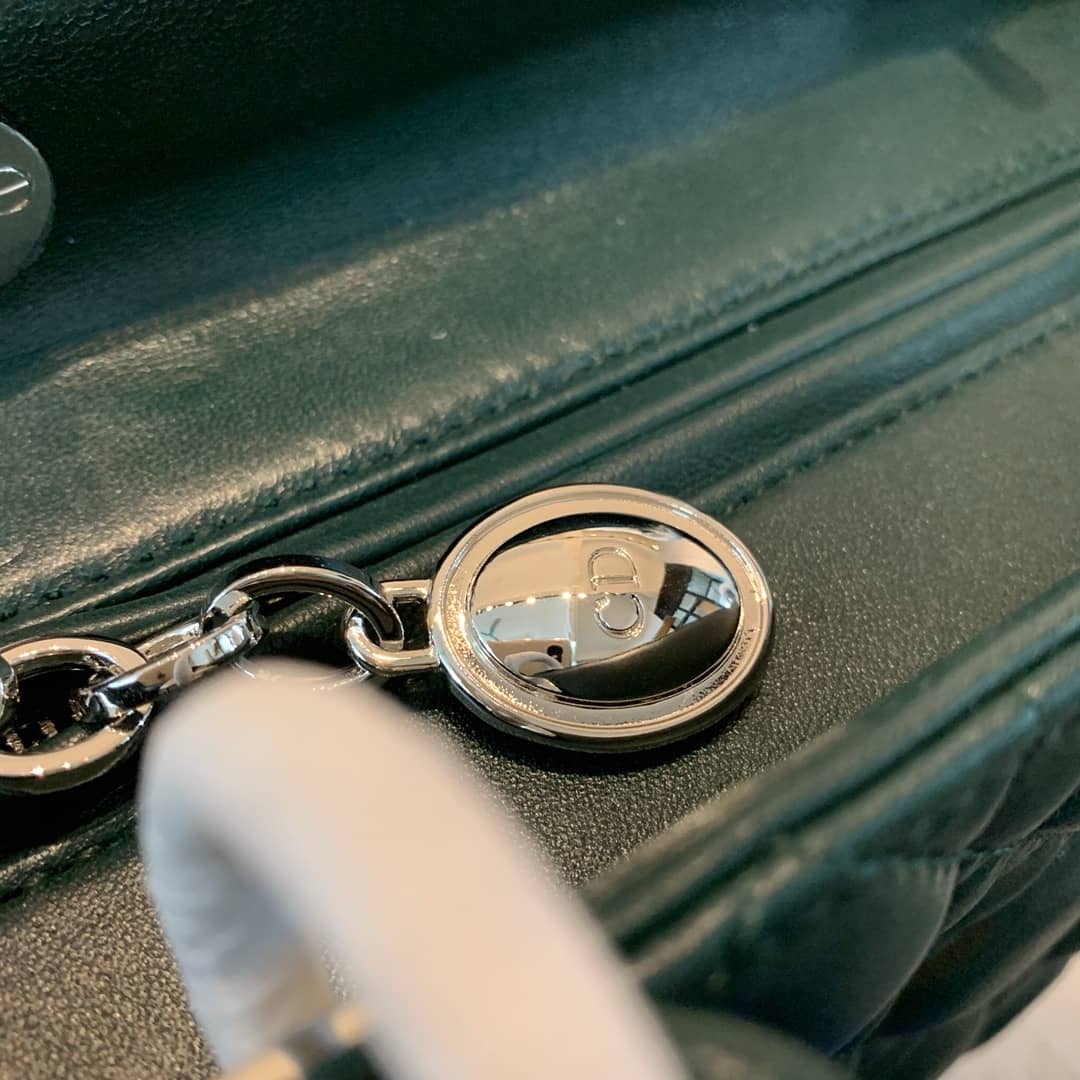 Chr1st1an D10r Lady D10r 24CM Replica Bag