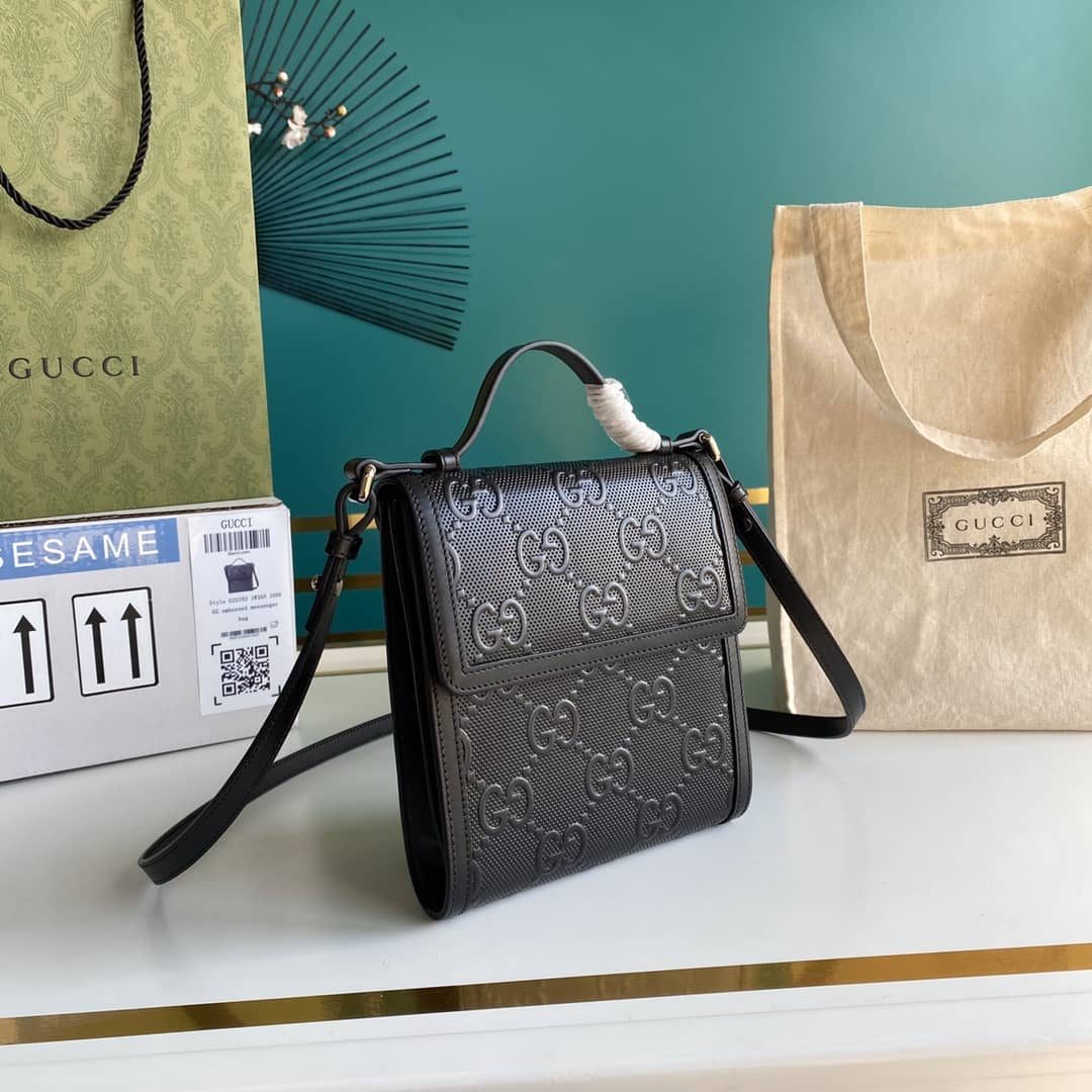 Gvc*1 GG Embossed Cosmetic Case Replica 627470