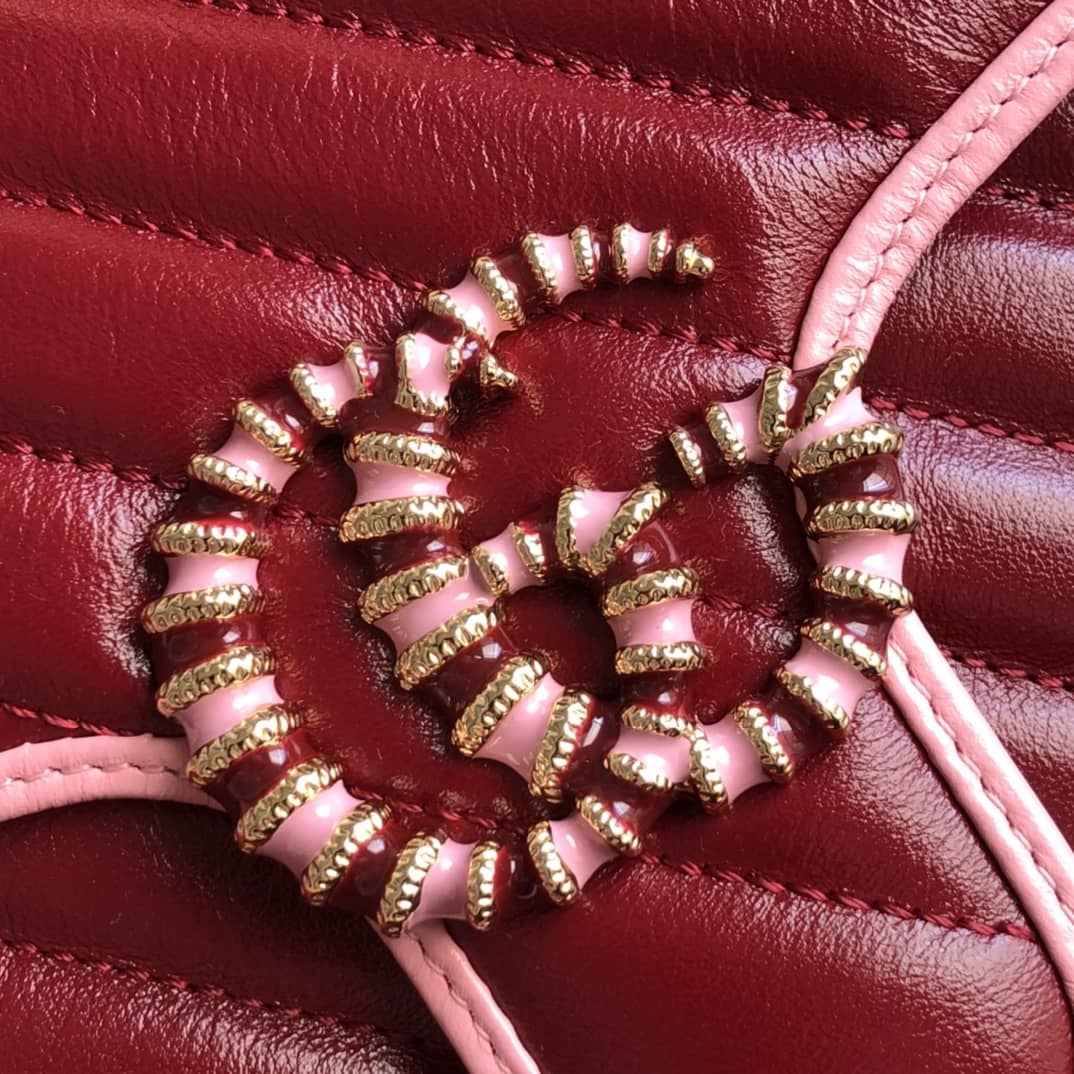 Gvc*1 GG Marmont Matelasse Shoulder Bag Replica Red 443497